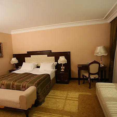 Latanya Palm & Airport 4* Antalya