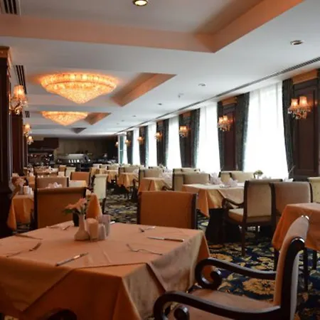 Latanya Palm & Hotel 4*